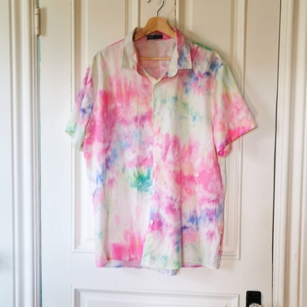 ROMWE tie dye women's button down shirt. Soft pastel colors. Size XXL.